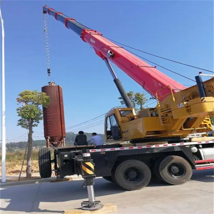 武汉专业吊车租赁多少钱