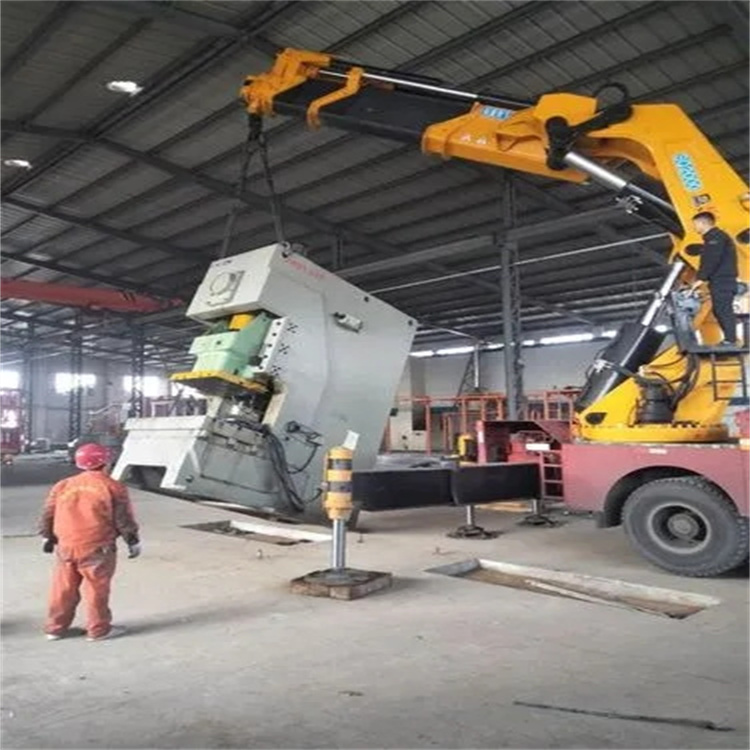 武汉80吨折臂吊车出租附近电话