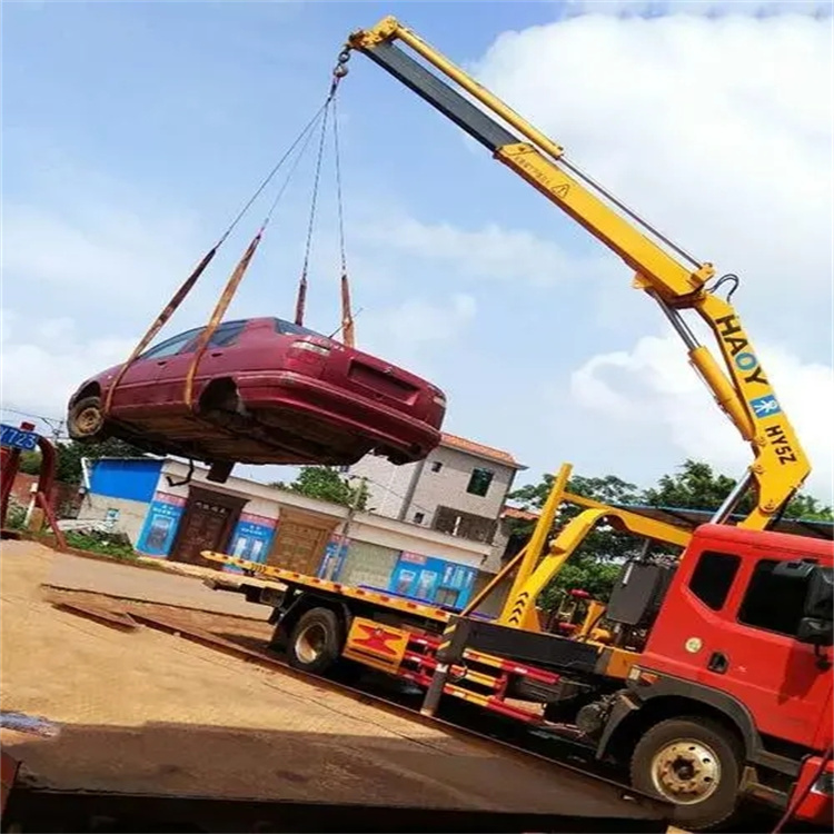 武汉吊车吊汽车的正确方法